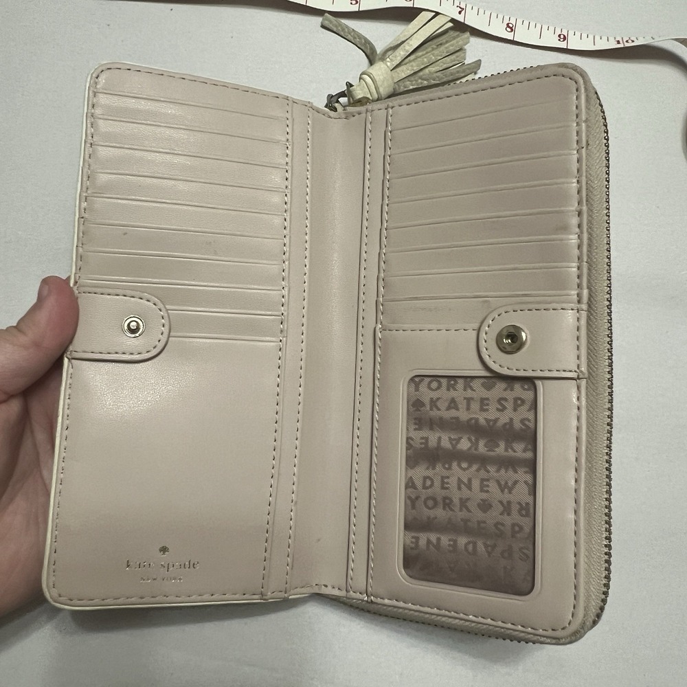 Kate Spade Chester Street Neda Ivory 7.75x4" Zip Around Wallet Pebble Leather - Picture 2 of 5